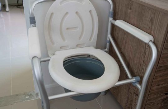כסאות רחצה לגיל השלישי2